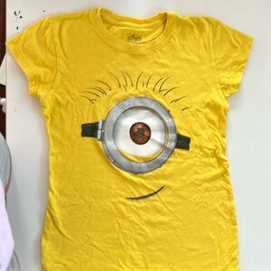 Despicable me Universal Studios shirt size S